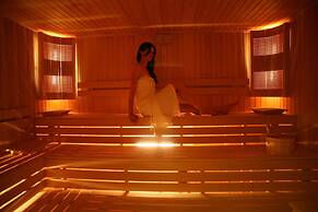 Goldcity Hotel