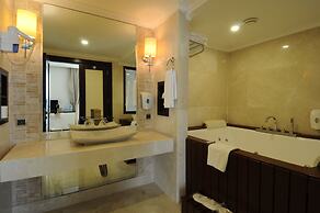 Goldcity Hotel