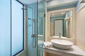 Hotel Makarios