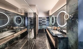 DoubleTree by Hilton Putrajaya Lakeside
