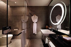 DoubleTree by Hilton Putrajaya Lakeside