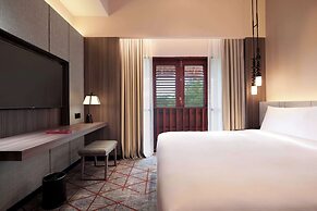 DoubleTree by Hilton Putrajaya Lakeside