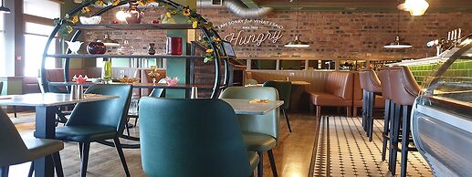 The Royal Hotel