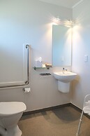 Tudor Park Motel