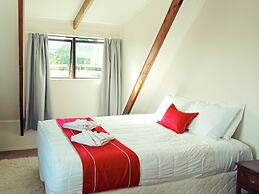 Tudor Park Motel