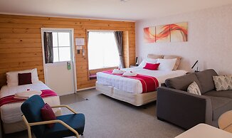 Tudor Park Motel