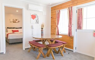 Tudor Park Motel