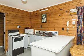 Tudor Park Motel