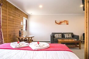Tudor Park Motel