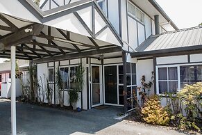 Tudor Park Motel