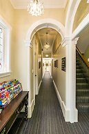 Northshore Hotel
