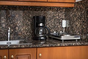 Elotis Suites