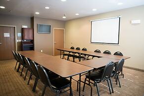Holiday Inn Express Devils Lake by IHG