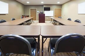Holiday Inn Express Devils Lake by IHG