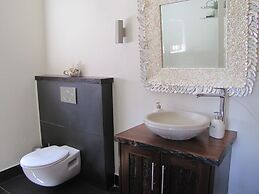 Cultivar Guest Lodge