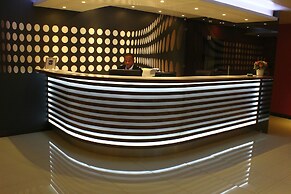 Circa On The Square Hotel