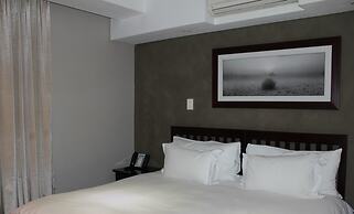 Circa On The Square Hotel