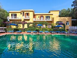 Hotel Cleopatra