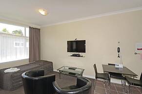 Trentham Motel