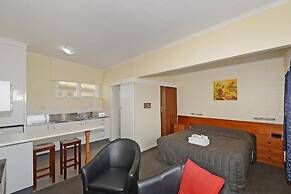 Trentham Motel