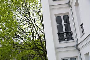 Hotel Monge