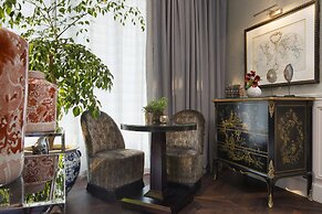 Hotel Monge