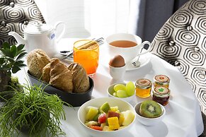Hotel Monge