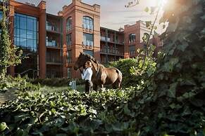 City Park Hotel & Residence