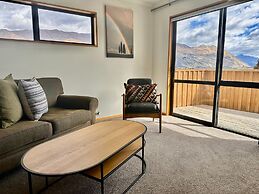 Wanaka Springs Lodge