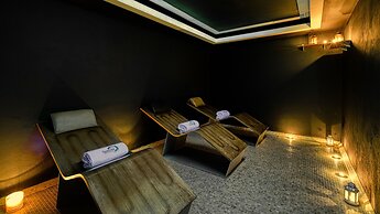 Senator Granada Hotel