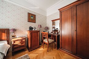 Hotel Kazbek