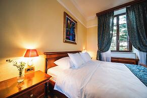 Hotel Kazbek