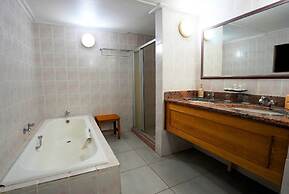 Coach House Hotel & Spa
