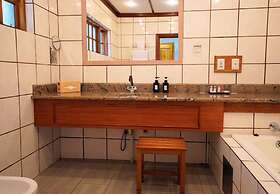 Coach House Hotel & Spa