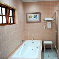 Coach House Hotel & Spa