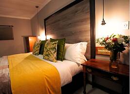 Coach House Hotel & Spa
