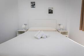 Apartamentos Turísticos Las Rosas de Capistrano