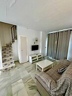 Apartamentos Turísticos Las Rosas de Capistrano