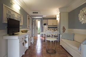 Lantana Resort Hotel & Apartments