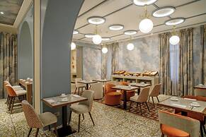 Rosetta Hotel Perugia, Tapestry Collection by Hilton