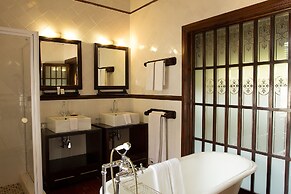 Audacia Manor Boutique Hotel