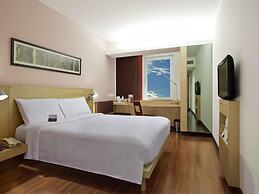 ibis Gurgaon Golf Course Road Hotel