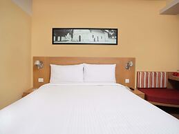 ibis Gurgaon Golf Course Road Hotel