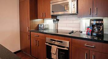 Evolution Whistler, by Lodging Ovations
