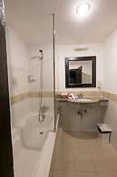 Siam Piman Hotel