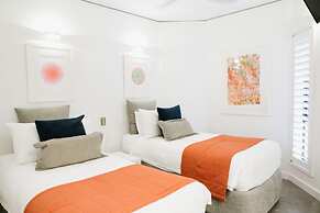 Netanya Noosa Beachfront Resort