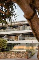 Netanya Noosa Beachfront Resort