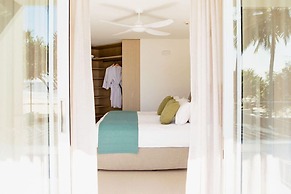 Netanya Noosa Beachfront Resort