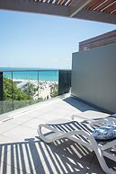 Netanya Noosa Beachfront Resort