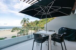 Netanya Noosa Beachfront Resort